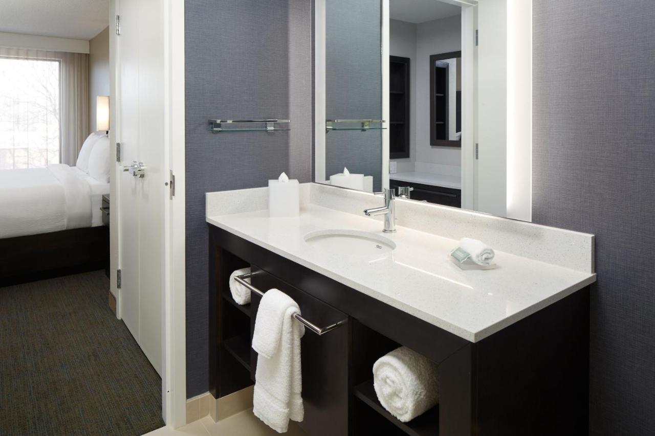 Residence Inn Montreal Midtown Экстерьер фото